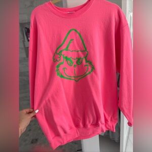 Super cute Grinch holiday Crewneck plus 2Xl